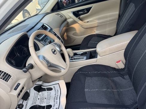 Used 2017 Nissan Altima 2.5 SV FWD image 11