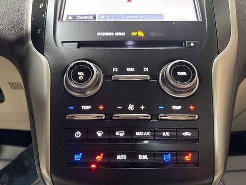 Used 2017 Lincoln MKC Reserve w/ Lincoln MKC Climate Package image 14