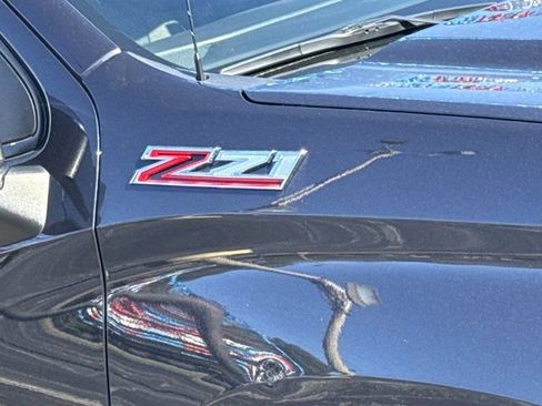 Used 2022 Chevrolet Silverado 1500 LT w/ Z71 Off-Road Package image 4