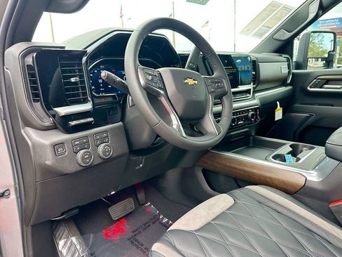 New 2026 Chevrolet Silverado 3500 High Country AWD/4WD image 9