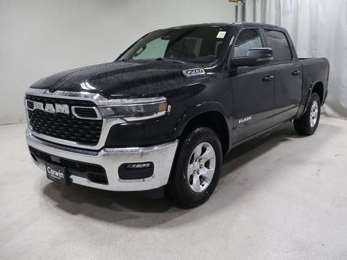 New 2026 RAM 1500 4x4 Crew Cab image 3