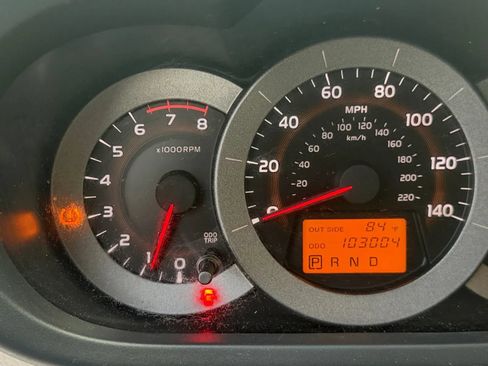 Used 2008 Toyota RAV4 Limited FWD image 4