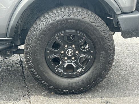 Certified 2023 Ford Bronco Wildtrak AWD/4WD image 10