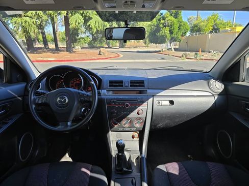 Used 2006 MAZDA MAZDA3 s Touring FWD image 22