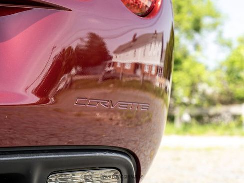 Used 2007 Chevrolet Corvette Coupe w/ Preferred Equipment Group RWD image 96