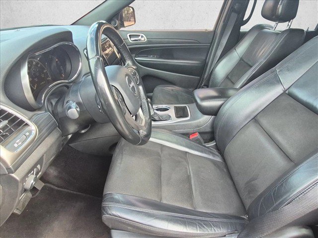 Used 2019 Jeep Grand Cherokee Altitude AWD/4WD image 14