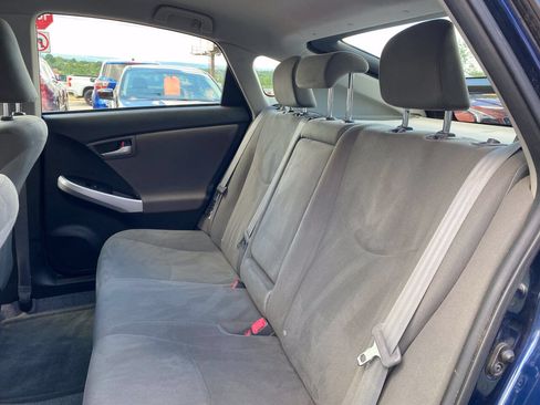 Used 2013 Toyota Prius Two FWD image 15