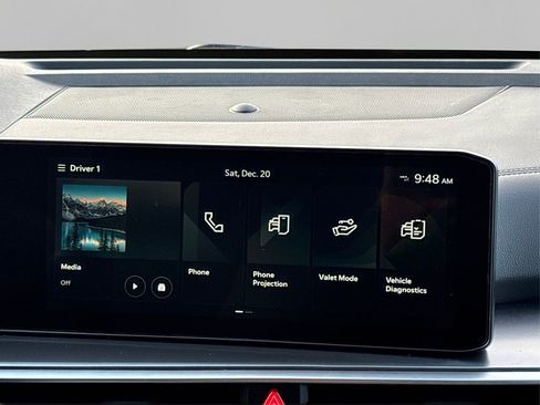 Used 2025 Kia Sorento LX image 18