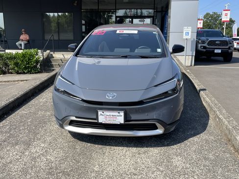 Certified 2025 Toyota Prius Plug-In Hybrid FWD image 2