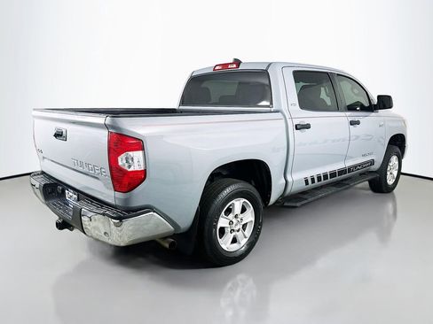 Used 2020 Toyota Tundra SR5 w/ SR5 Upgrade Package AWD/4WD image 8