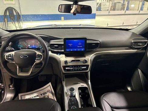 Certified 2022 Ford Explorer XLT w/ Equipment Group 202A AWD/4WD image 13