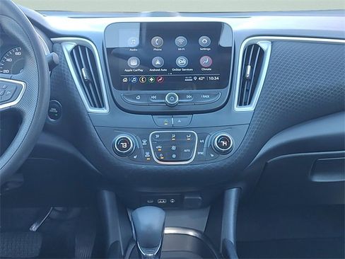 Used 2024 Chevrolet Malibu LT image 16