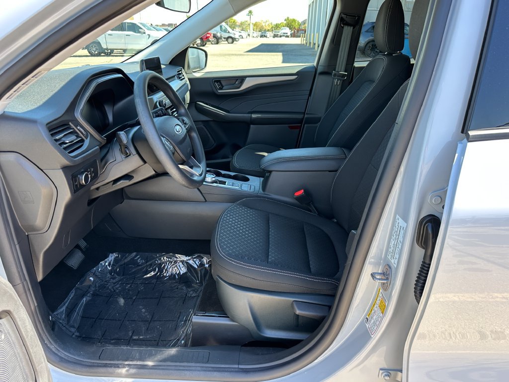 Used 2025 Ford Escape Active FWD image 7