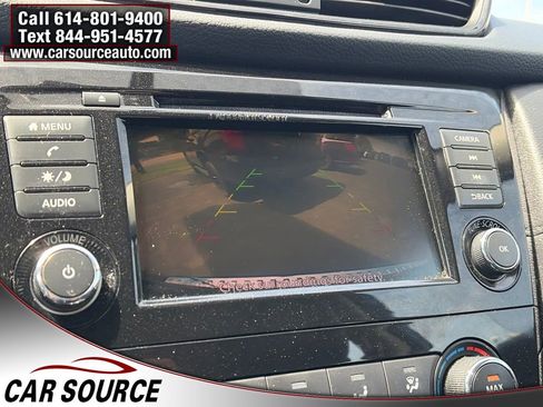 Used 2018 Nissan Rogue S FWD image 20