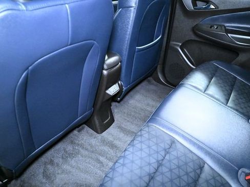 Used 2023 Chevrolet Bolt EUV LT w/ Convenience Package image 38