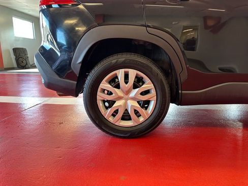Used 2023 Toyota Corolla Cross L AWD/4WD image 29