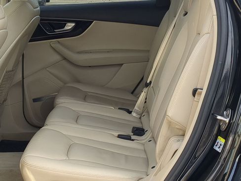 Used 2018 Audi Q7 3.0T Premium Plus image 19
