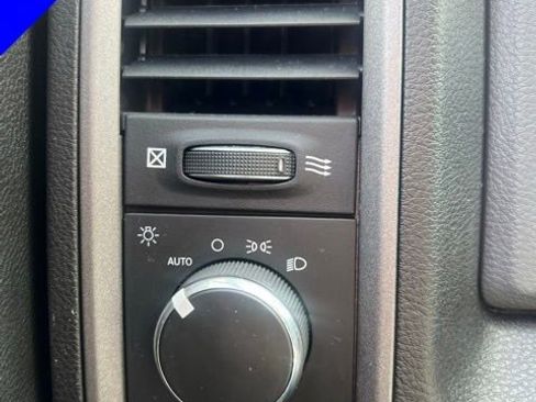 Used 2019 RAM 1500 Tradesman image 15