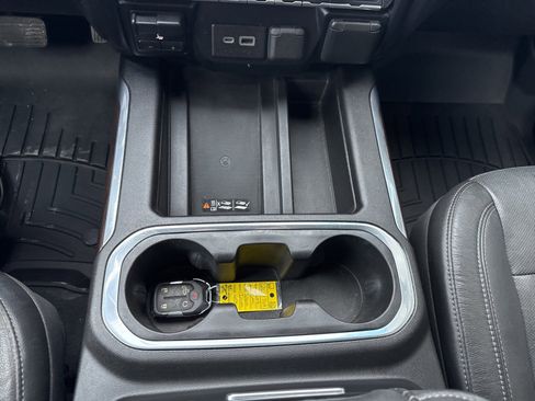 Used 2019 GMC Sierra 1500 SLT w/ SLT Premium Package image 28