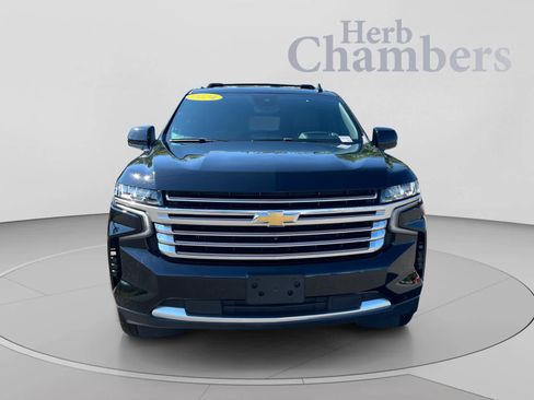 Used 2024 Chevrolet Tahoe High Country AWD/4WD image 2