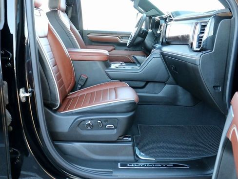 Used 2025 GMC Sierra 2500 Denali Ultimate image 39