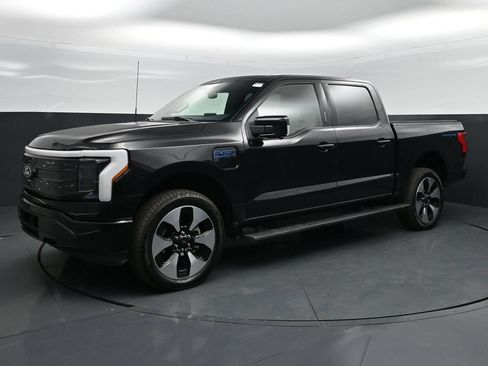 Used 2025 Ford F150 Lightning Platinum AWD/4WD image 1