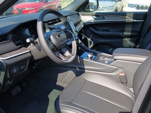 New 2026 Jeep Grand Cherokee L Limited AWD/4WD image 12