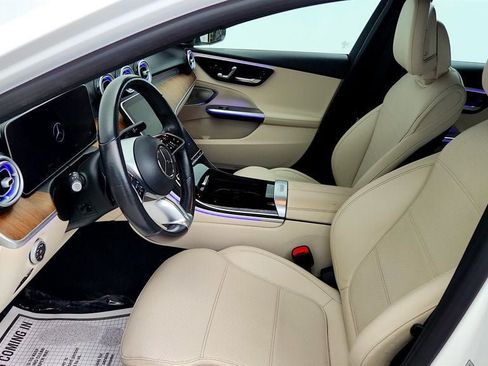 Used 2022 Mercedes-Benz C 300 4MATIC Sedan w/ Exclusive Trim Package image 18