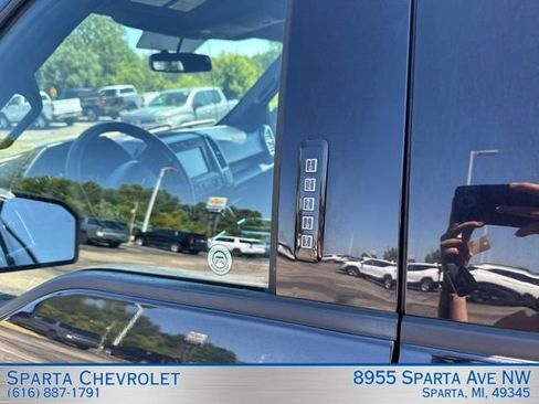 Used 2018 Ford F150 XLT w/ Equipment Group 302A Luxury AWD/4WD image 11