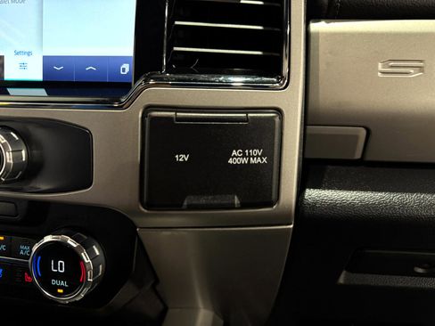 Used 2022 Ford F250 Lariat w/ Black Appearance Package image 25