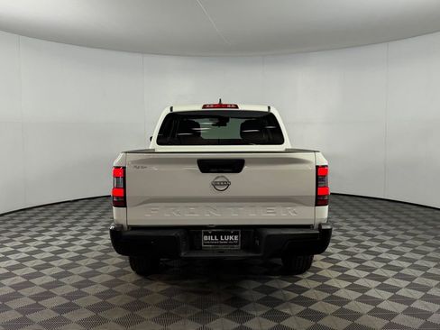 Used 2024 Nissan Frontier S image 9