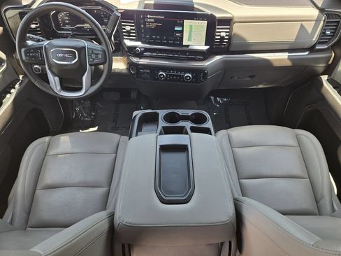 Used 2025 GMC Sierra 1500 SLT AWD/4WD image 5