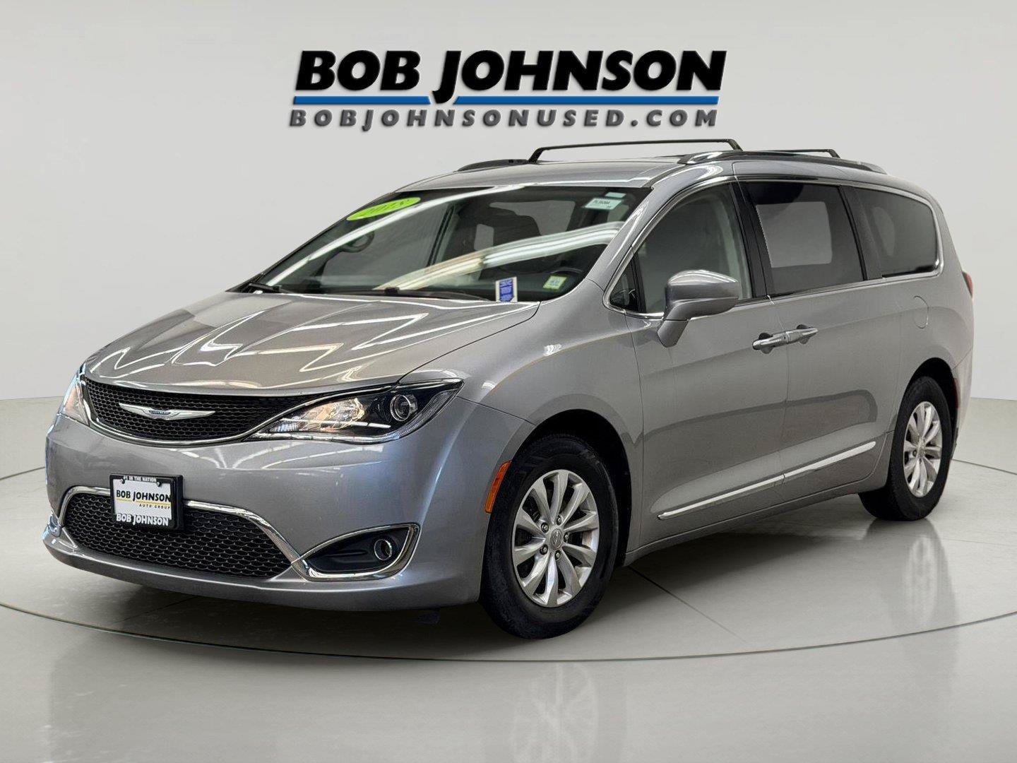 Used 2018 Chrysler Pacifica Touring-L FWD image 6