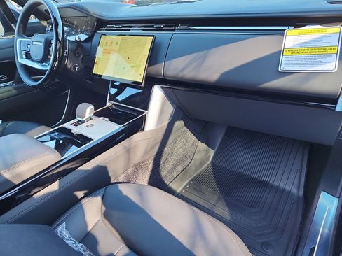 New 2026 Land Rover Range Rover SE AWD/4WD image 30