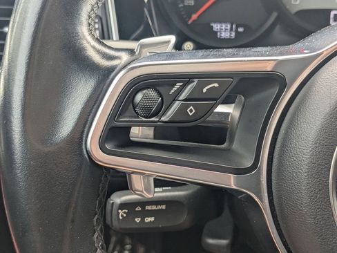 Used 2017 Porsche Macan S image 13