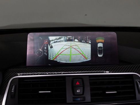 Used 2016 BMW M4 Convertible image 38