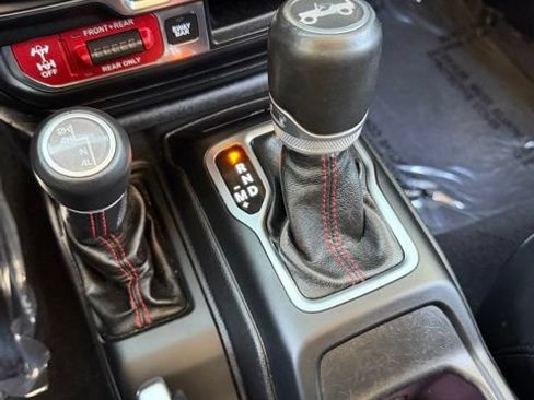 Used 2019 Jeep Wrangler Unlimited Rubicon AWD/4WD image 28