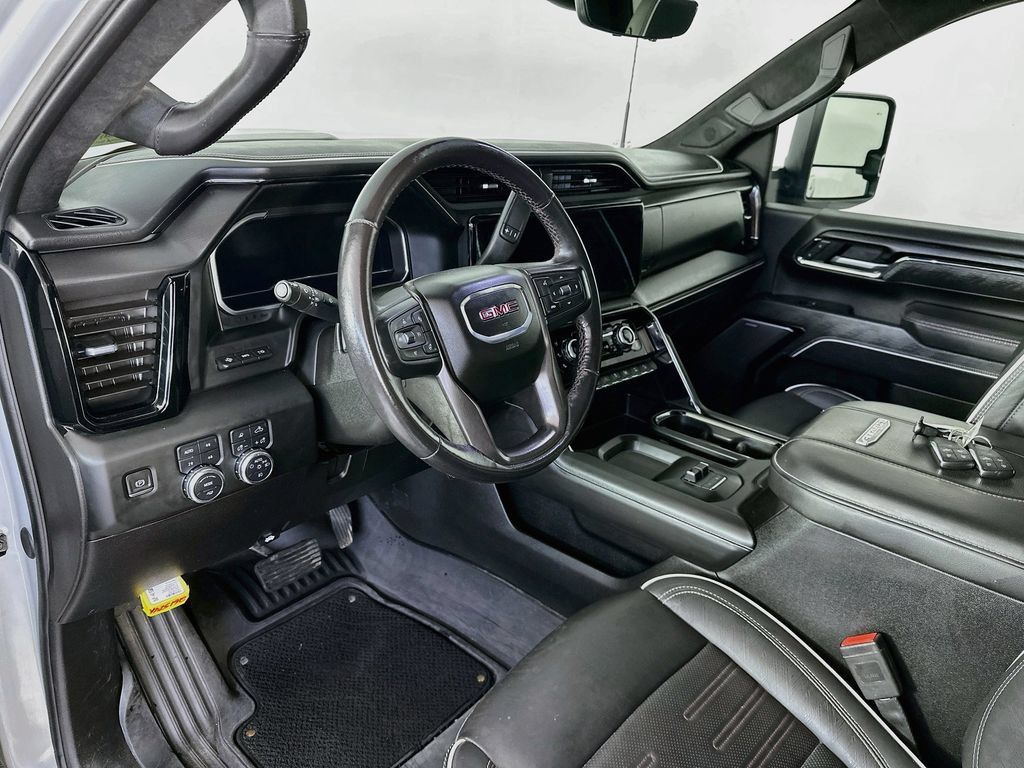 Used 2024 GMC Sierra 2500 AT4X AWD/4WD image 31