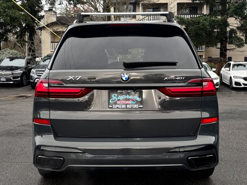 Used 2022 BMW X7 xDrive40i w/ M Sport Package image 12