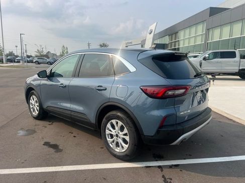 Used 2024 Ford Escape Active AWD/4WD image 7