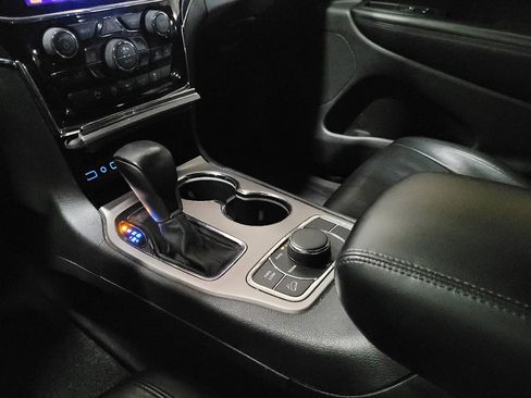 Used 2019 Jeep Grand Cherokee Limited AWD/4WD image 26