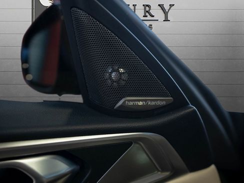 Used 2021 BMW 430i Coupe w/ Premium Package image 19