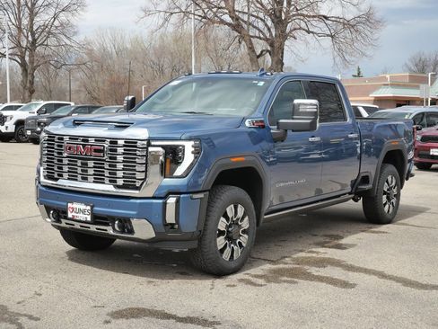 New 2026 GMC Sierra 3500 Denali w/ Denali Reserve Package AWD/4WD image 5