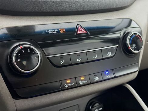 Used 2018 Hyundai Tucson SE AWD/4WD image 23