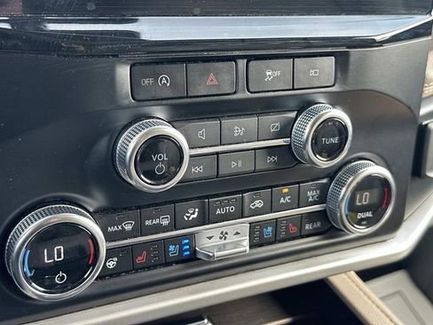 Certified 2024 Ford Expedition Max Limited image 27