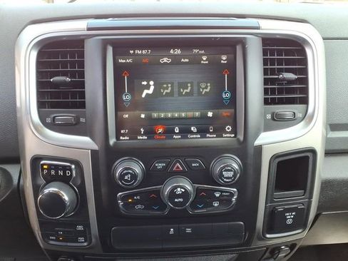 Used 2019 RAM 1500 Classic SLT w/ Luxury Group AWD/4WD image 15