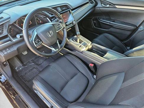 Used 2019 Honda Civic Sport image 9
