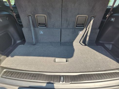 New 2026 Jeep Grand Cherokee L Limited RWD image 23