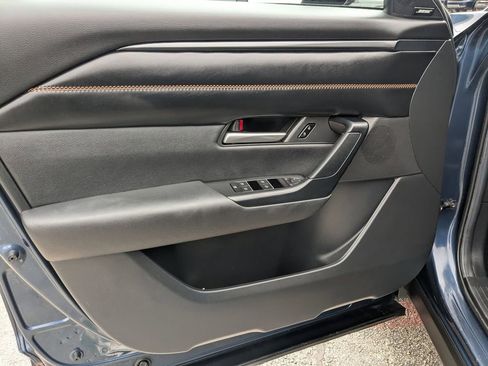 Used 2025 MAZDA CX-50 AWD 2.5 Hybrid w/ Premium Pkg image 14