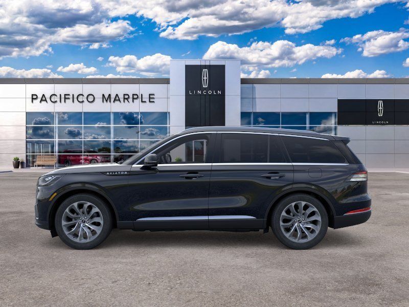 New 2026 Lincoln Aviator AWD image 3